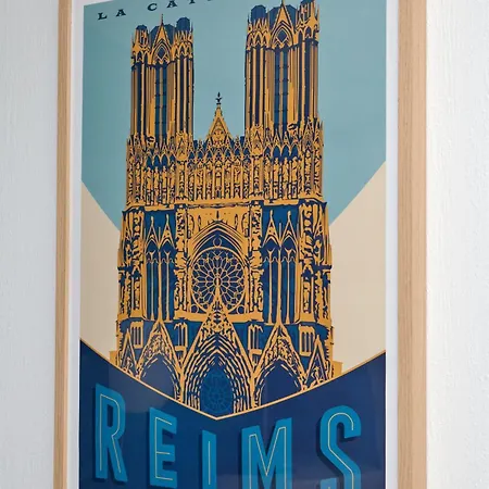 Hyper-Centre /4 Personnes/ Cathedrale / Ascenseur Appartement Reims Buitenkant foto
